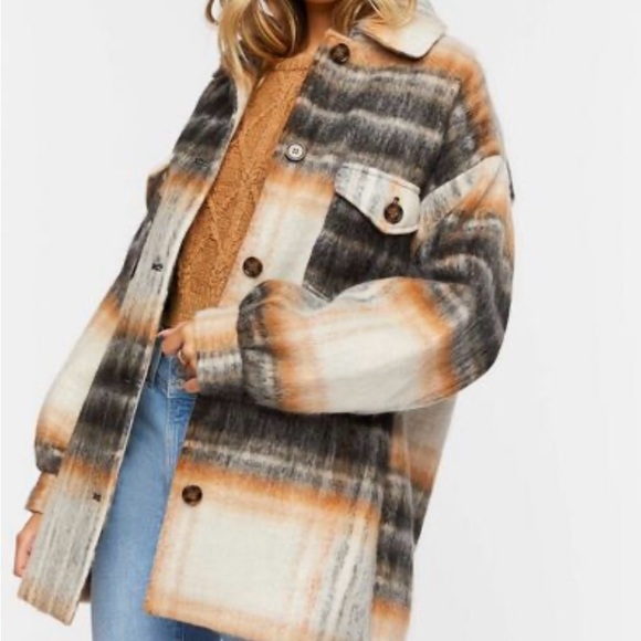 F21 brushed woven shacket - Picture 2 of 5